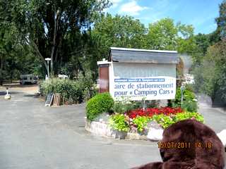 aire de dampierre sur loire