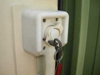 sécurité porte cellule