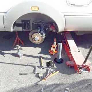 vérin arrière droit